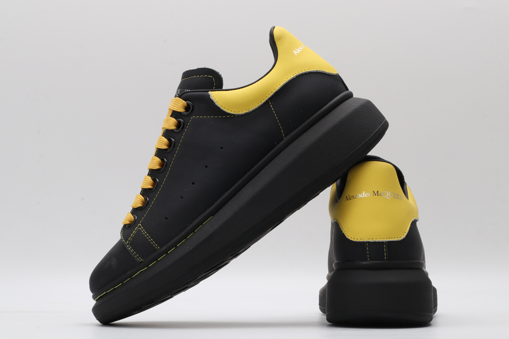 Buy Alexander McQueen Oversized Sneaker 'Clear Sole - Black Pop Yellow' -  604232 WHX98 1087